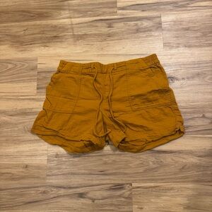 Old Navy Women's Mustard Cargo Shorts